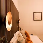 Lovely Flat On Bath Road - Flat 2 *
