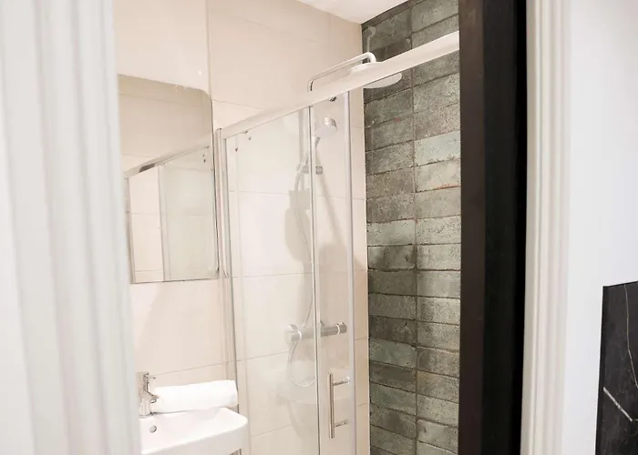 Lovely Flat On Bath Road - Flat 2 Bristol