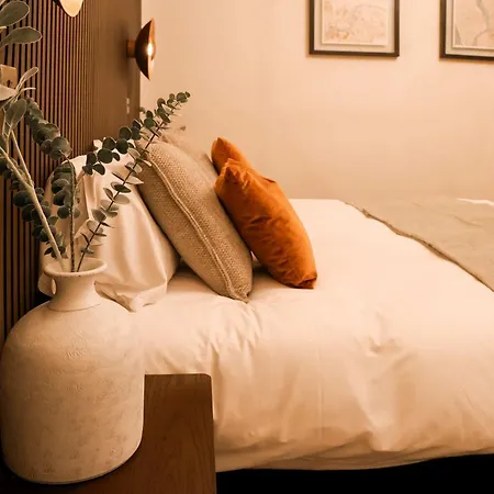 Lovely Flat On Bath Road - Flat 2